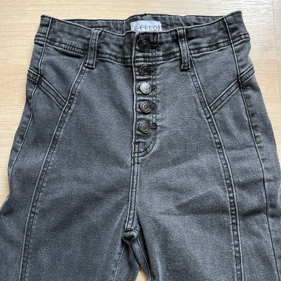 Cello Juniors Sz 3 Black Button Front High Waist Jeans Flare Rough Edge Bottoms - Picture 6 of 16